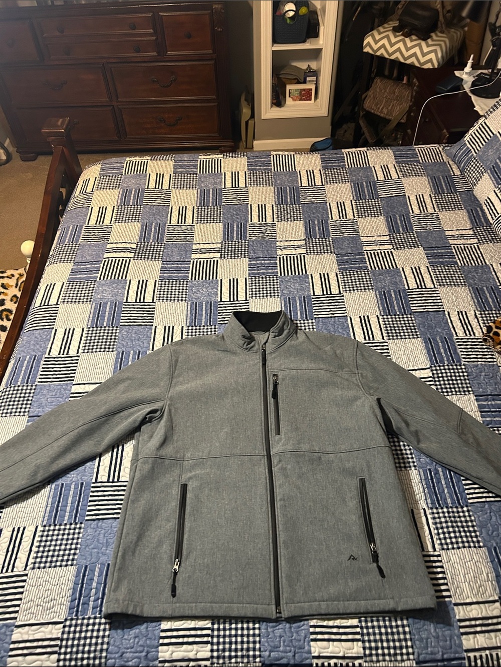 Lightweight Men's Gray Zip-Front Shirt Jacket